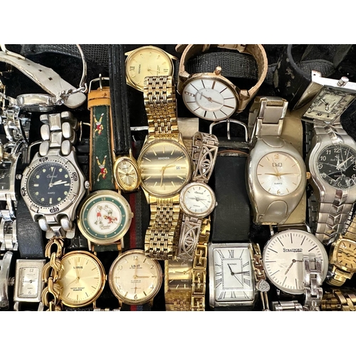 471 - Collection of Ladies & Gentleman's Wristwatches, leather and bracelet straps, various makers includi... 