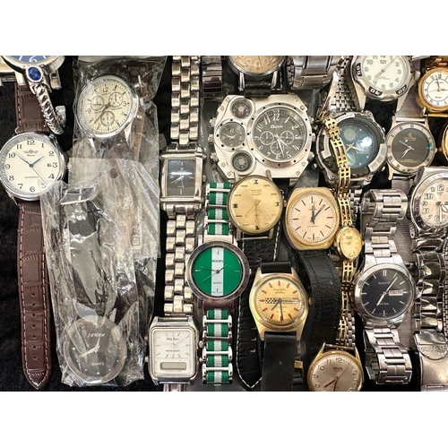 474 - Collection of Ladies & Gentleman's Wristwatches, leather and bracelet straps, various makes includin... 