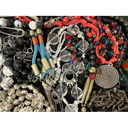 484 - Collection of Costume Jewellery, comprising mainly necklaces, and beads.