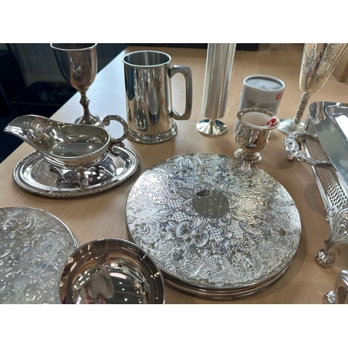 1235 - Two Boxes of Quality Silver Plated Ware, mostly new and unused, includes two lidded glass oblong Pyr... 