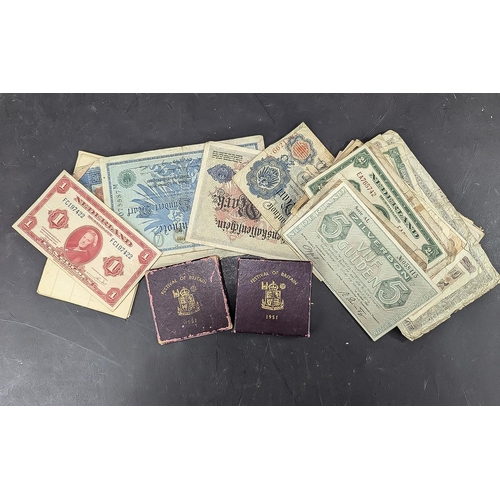 1380 - Small Collection of Ephemera, comprising two Festival of Britain 1951 boxed Five Shillings, a set of... 