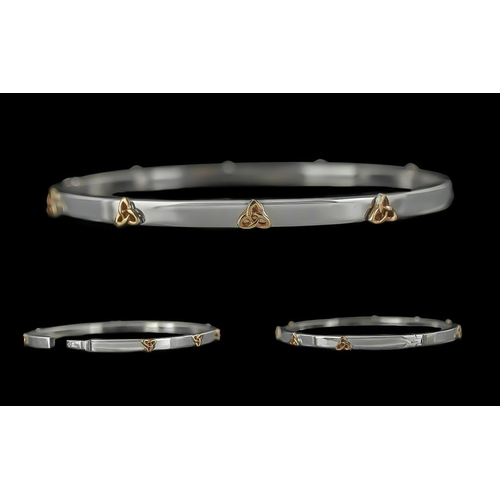 273 - Ladies Pleasing Two Tone 9ct Gold Hinged Bangle, Full Hallmark to Interior of Bangle. White Gold wit... 