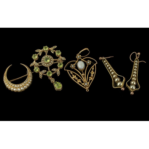 35A - Antique Period - A Small Collection of 15ct & 9ct Gold Jewellery Pieces - All Marked for Gold ( 4 ) ... 