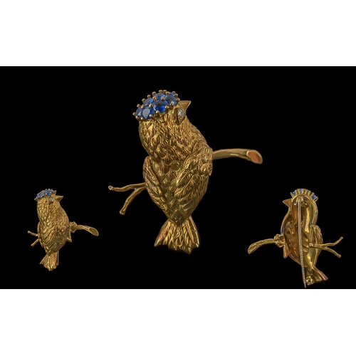 60B - 18ct Gold Figural Naturalistic and Heavy Brooch - Depicts a Young Bird, Perched on a Branch, The Top... 