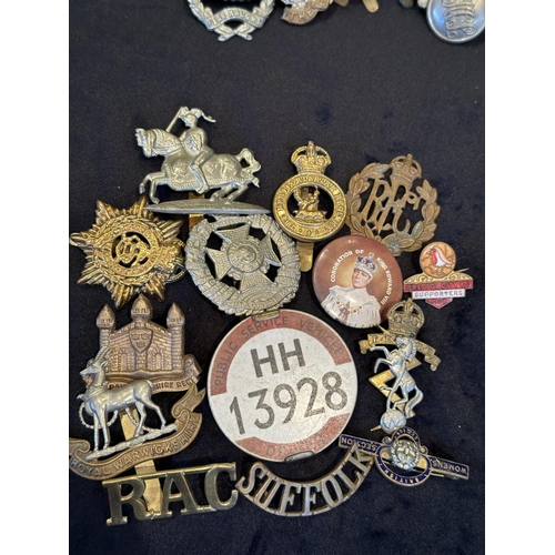 1316 - Military Interest. Great Collection of Cap Badges & Brass Buttons etc. Interesting Lot - Please See ... 