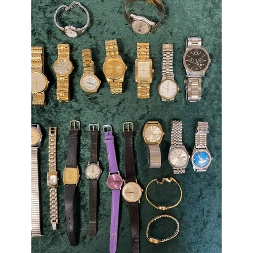 451 - Collection of Ladies & Gentlemen's Wristwatches, leather and bracelet straps, various makes and styl... 