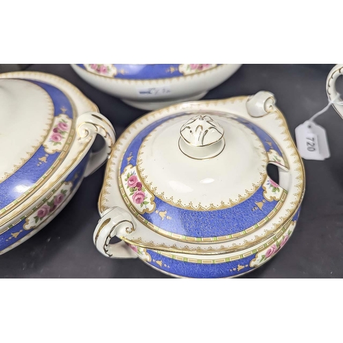 720 - Vintage Allernton's China Dinner Service, comprises assorted lidded vegetable dishes, platter, bowls... 