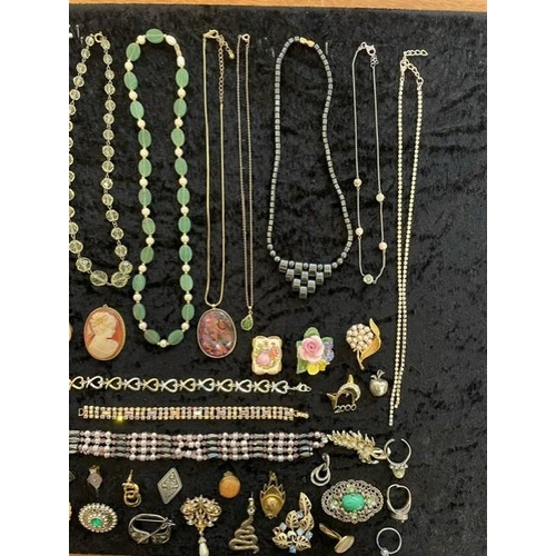 302 - Box of Quality Costume Jewellery, comprising bangles, brooches, chains, bracelets, brooches, some st... 