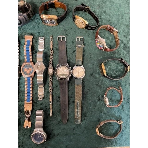 392 - Box of Assorted Ladies & Gentlemen's Wristwatches, leather and bracelet straps, assorted designs and... 