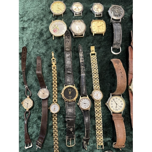 400C - Bag of Assorted Ladies & Gentlemen's Wristwatches, leather and bracelet straps, assorted designs and... 