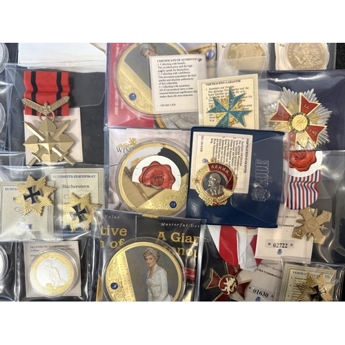 421 - Collection of Windsor Mint Collectible Commemorative Coins, mostly gold plated, including Royal Memo... 