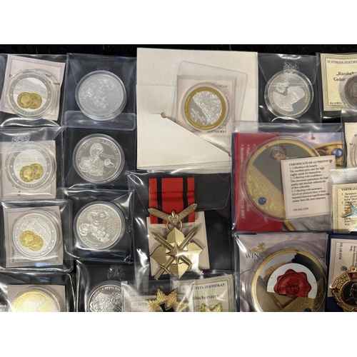 421 - Collection of Windsor Mint Collectible Commemorative Coins, mostly gold plated, including Royal Memo... 