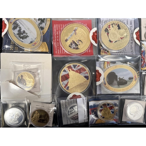 424 - Collection of Windsor Mint Collectible Commemorative Coins, mostly gold plated, including First Worl... 