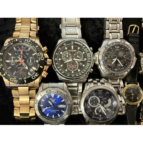 464 - Box of Gent's Wristwatches to include Seiko, Rotary, Citizen, Gucci, Bulova, together with ladies wr... 