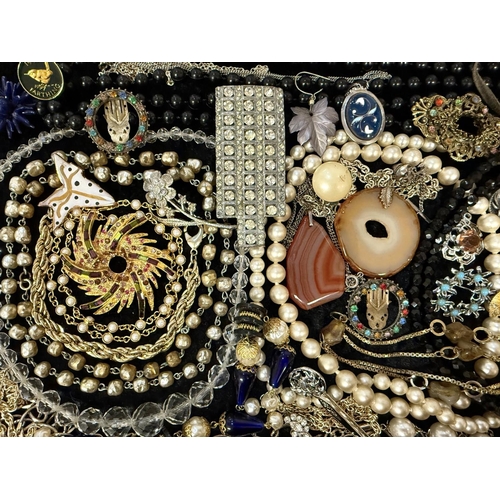 486 - Box of Assorted Vintage Costume Jewellery, including pearls, necklaces, chains, crystals, earrings, ... 