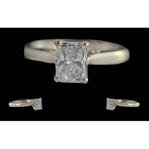 40 - Ladies 18ct White Gold Superb Contemporary Single Stone Diamond Set Ring, full hallmark to interior ... 