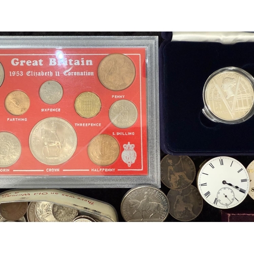 425 - Collection of Coins, some silver, Royal Mint, £5 pieces, Festival of Britain, 2001 boxed silver proo... 