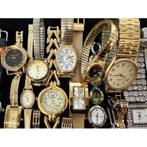 471 - Collection of Ladies & Gentlemen's Wristwatches, leather and bracelet straps, assorted designs and m... 