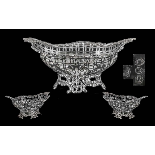 105 - Victorian Period 1837 - 1901 Fine Quality Sterling Silver Openwork Small Ornate Pedestal Bowl of exc... 