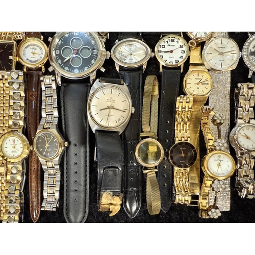 395 - Collection of Ladies & Gentlemen's Wristwatches, leather and bracelet straps, various makes and desi... 