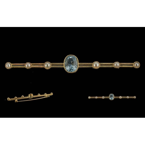 43 - Edwardian Period 1901 - 1910 Ladies 15ct Gold Aquamarine and Pearl Set Brooch, Marked 15ct. The Cent... 