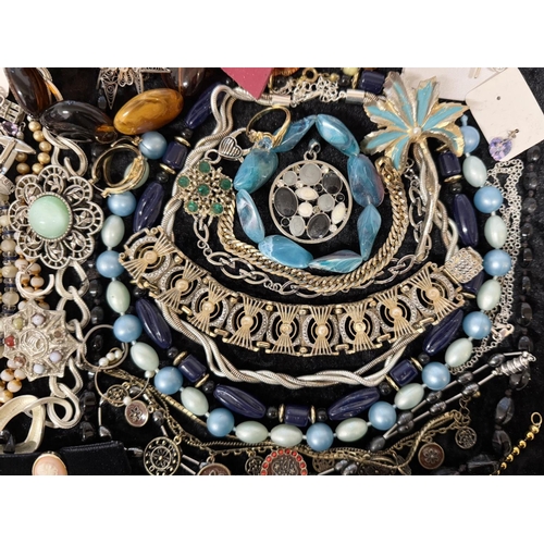 466 - Collection of Costume Jewellery, comprising pearls, beads, chains, brooches, earrings, pendants, bra... 