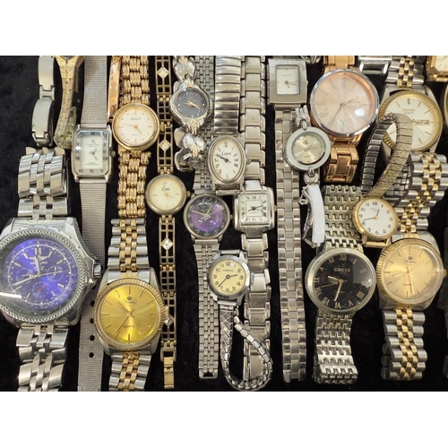 483 - Collection of Ladies & Gentlemen's Wristwatches, leather and bracelet straps, various makes and desi... 