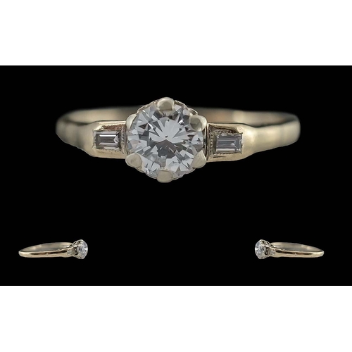 91A - Ladies 18ct Gold & Platinum Diamond Set Ring, marked 18ct and Platinum to interior of shank.  The ce... 