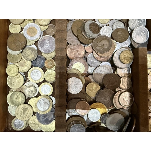 1486 - Large Wooden Box of Coins. Good Variety of Coinage, Includes Penny's, 10p's, Half Penny's, Threepenc... 