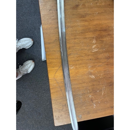 1303 - American Civil War, Rare Heavy Cavalry Sword And Scabbard, marked For J Ames mfg co Chicopee, Also M... 