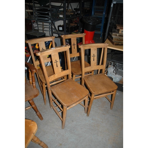 120 - 4 chapel chairs