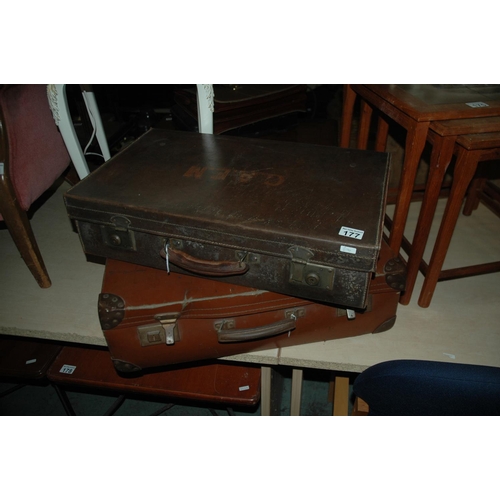 177 - 2 vintage cases