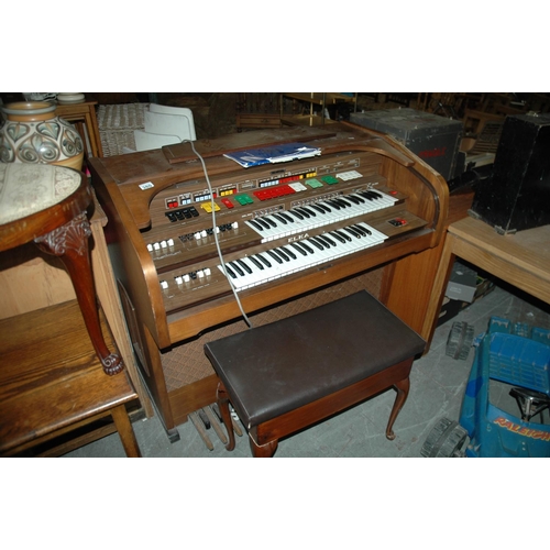 380 - Elka electric organ