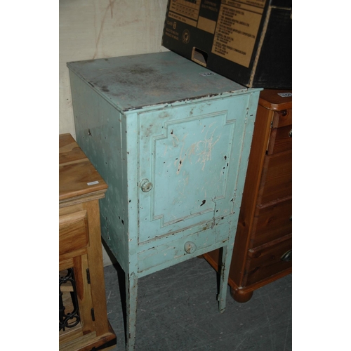 146 - Painted cabinet