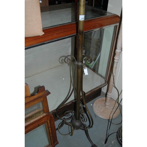 285 - Wrought iron lamp base