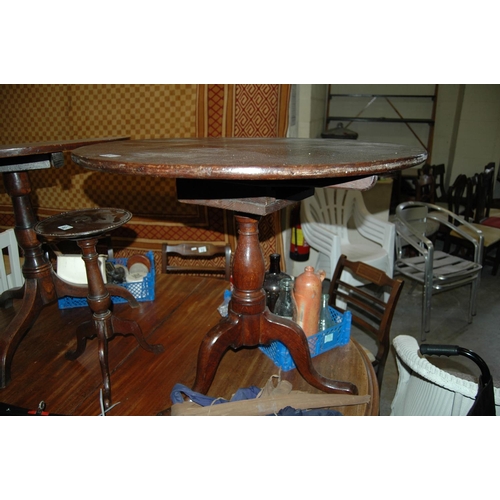 91 - Mahogany pedestal table