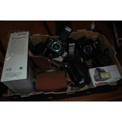 124 - Box of cameras etc, inc 2 Nikon bodies