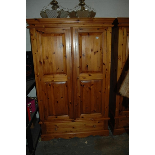 231 - Pine double wardrobe