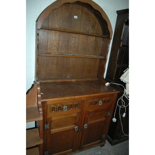 291 - Oak dresser