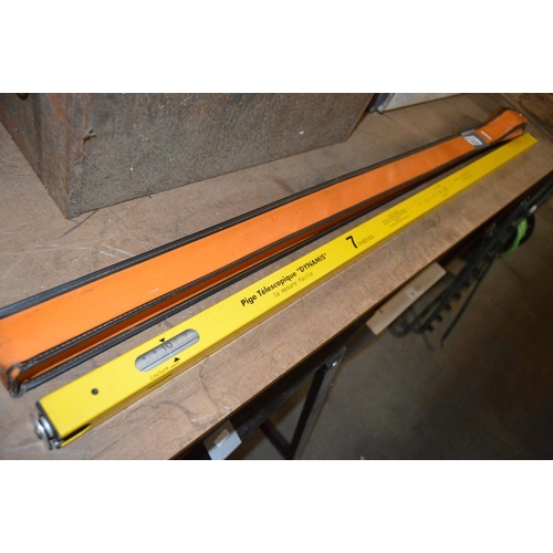 53 - 7 Metre measuring stick