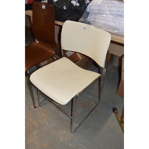 109 - Single chair