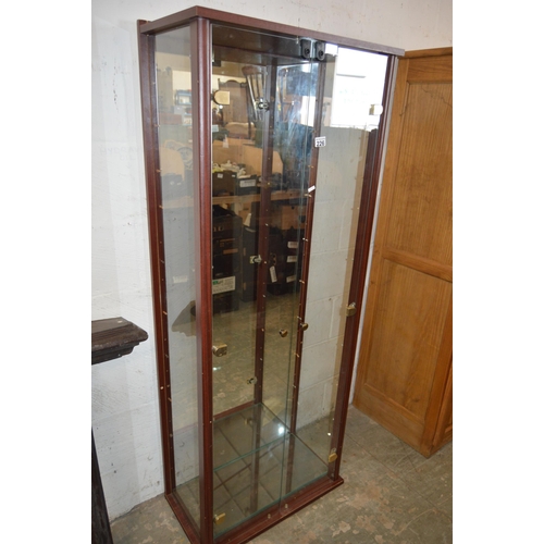 226 - Display cabinet