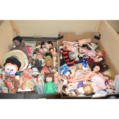 261 - large quantity of collectible dolls