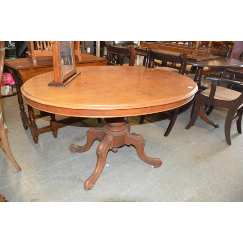 128 - Mahogany breakfast table