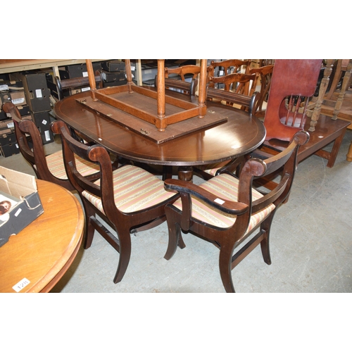 129 - Dining table & 6 chairs