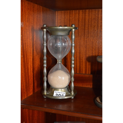 305 - Vintage hourglass