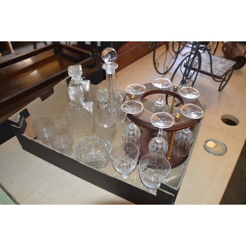 72 - Box of glassware