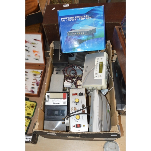 111 - Box of elctrical items