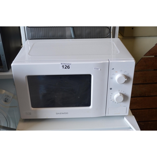 126 - Daewoo microwave