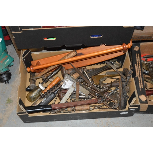 67 - Box of misc tools